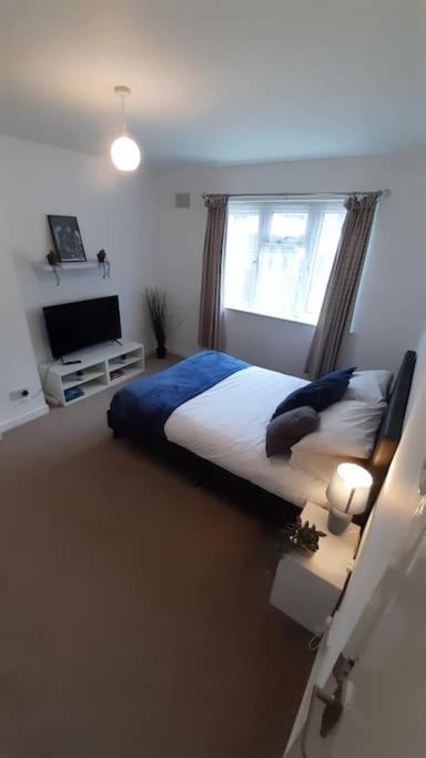 Free Parking Spacious Home Cardiff Bagian luar foto
